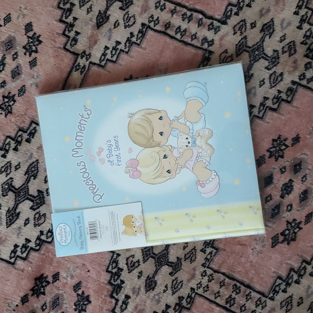 NEW Vintage Precious Moments Baby Memory Book 2004 - Baby's First Years